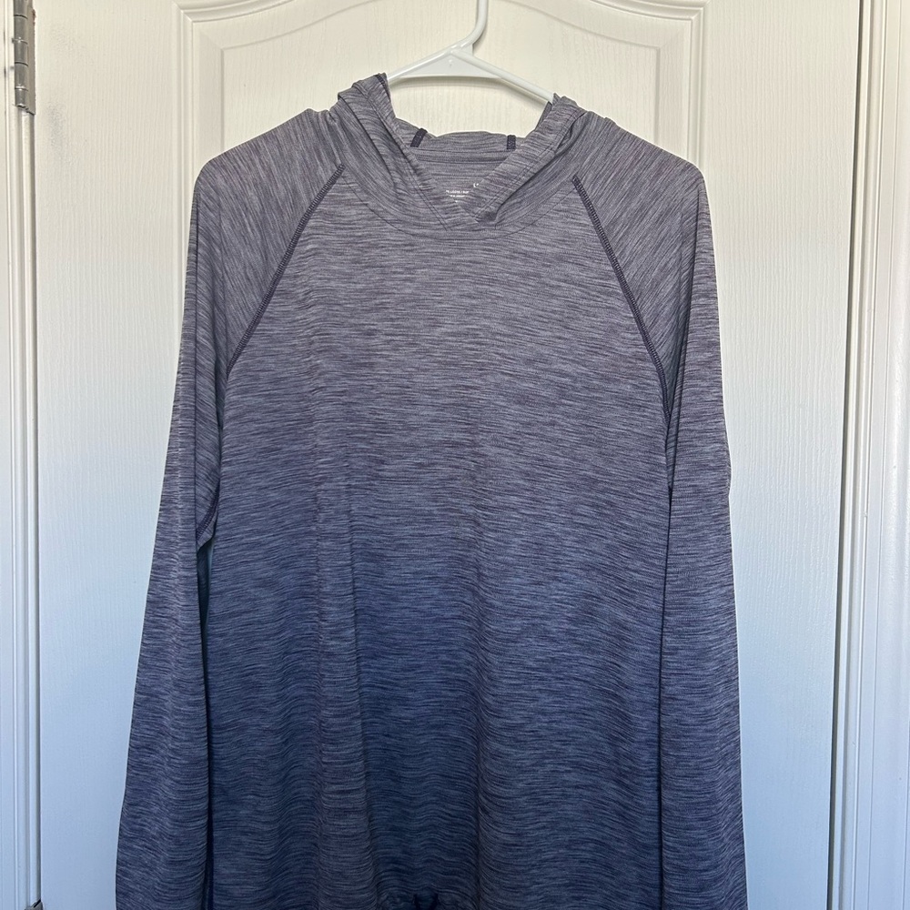 Under Armour Women's purple/Gray Pullover Hoodie